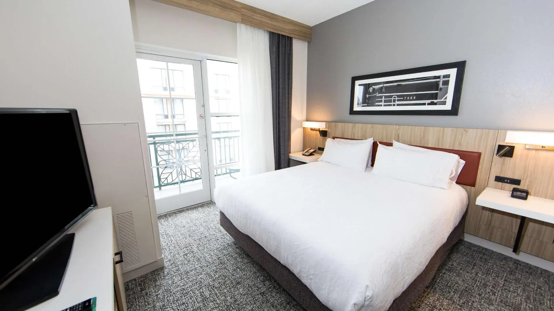Hilton Garden Inn Savannah Historic District 3*,  United States